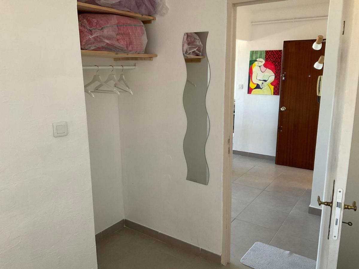 Grands Buffets Hebergement Appartement Narbonne Exterior foto